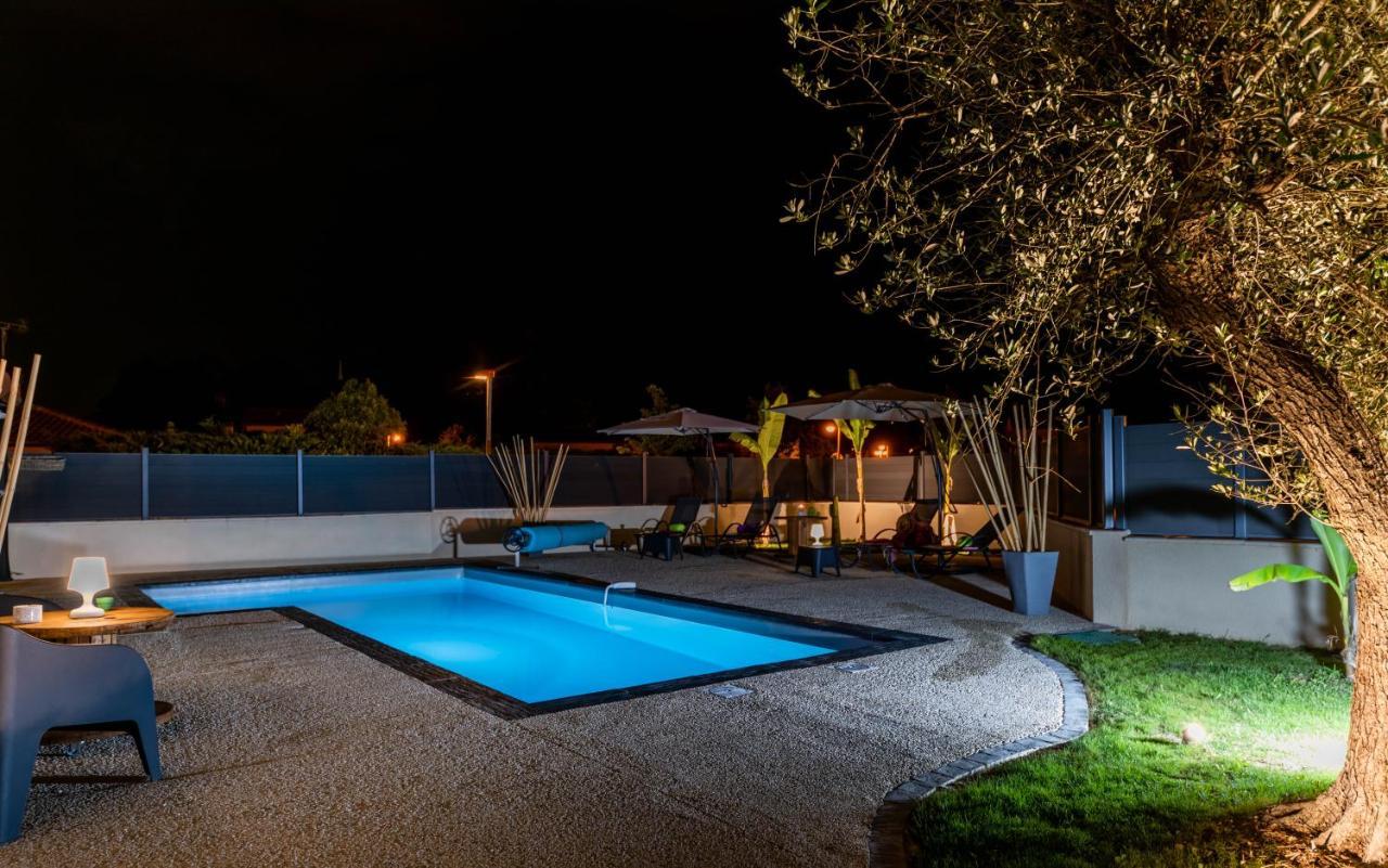 Villa Des Oliviers Sublime Villa Avec Piscine Chauffee Et Privee Et Baby Foot Bon-Encontre Exteriör bild